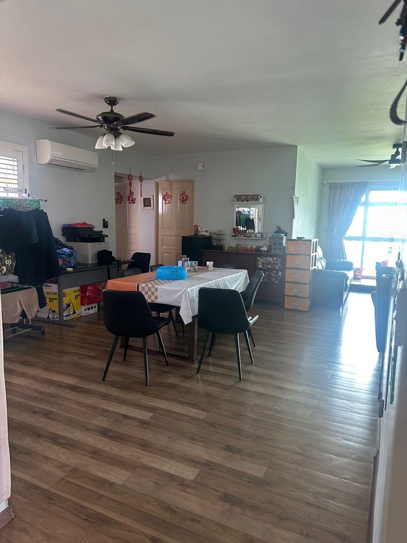 (Category: ) located in . Submitted by ahbui8383 (Listing ID 1326532135, Image 1). Description: .