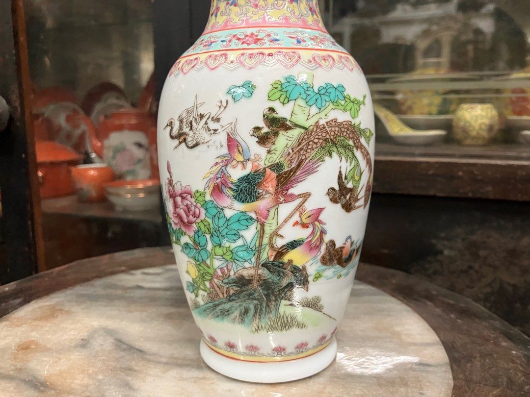 中国，花瓶 ，景德镇，時代物，粉彩 ，大壷　，大花瓶　，大甕　，蓋付き 中国，花瓶 ，景德镇，時代物，粉彩 ，大壷 ，大花瓶 ，大甕