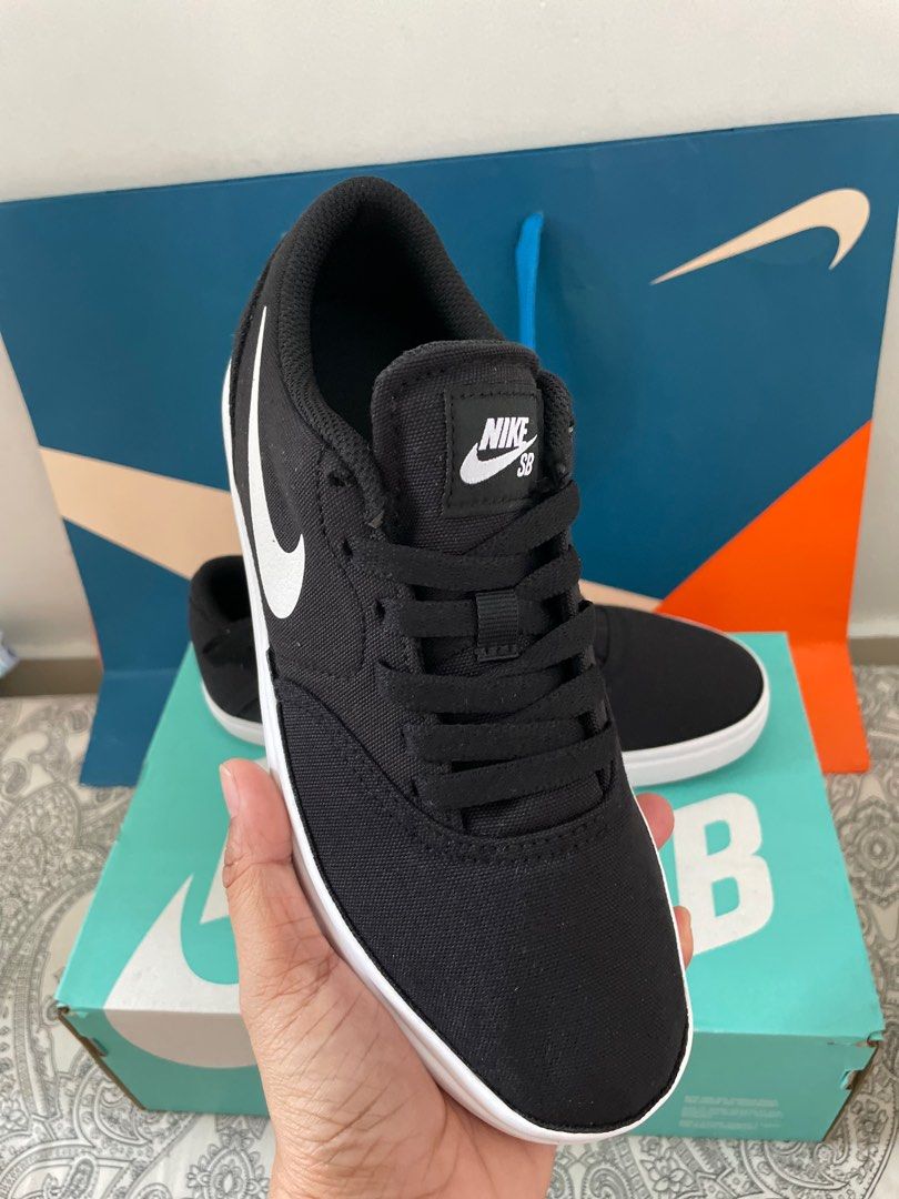 authentic nike Shoes