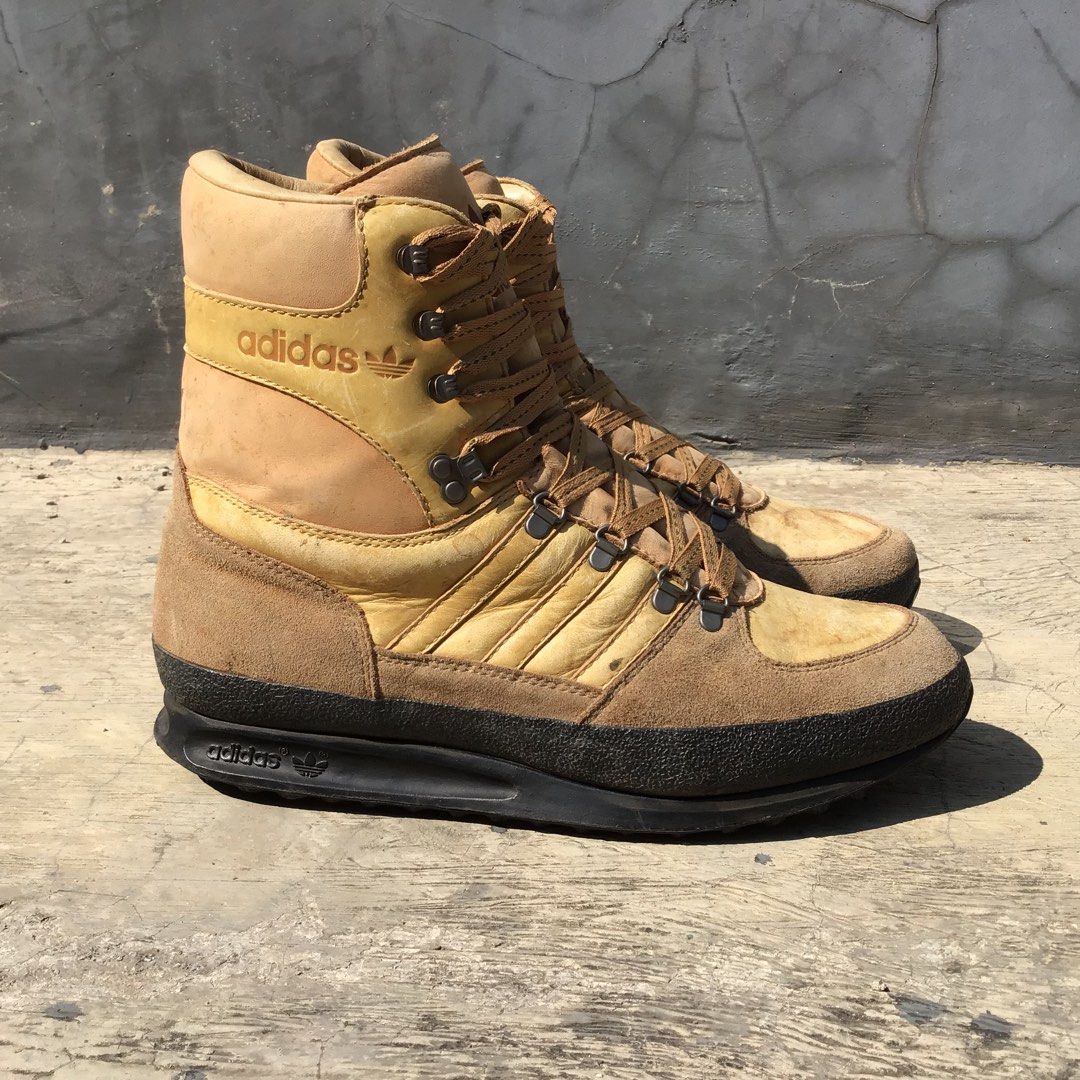 Adidas super trekking top