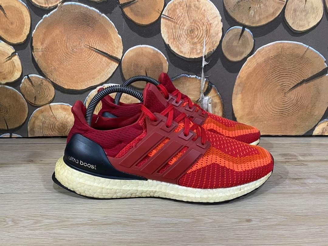 Adidas ultra boost 2.0 red gradient Fesyen Pria Sepatu Sneakers di Carousell