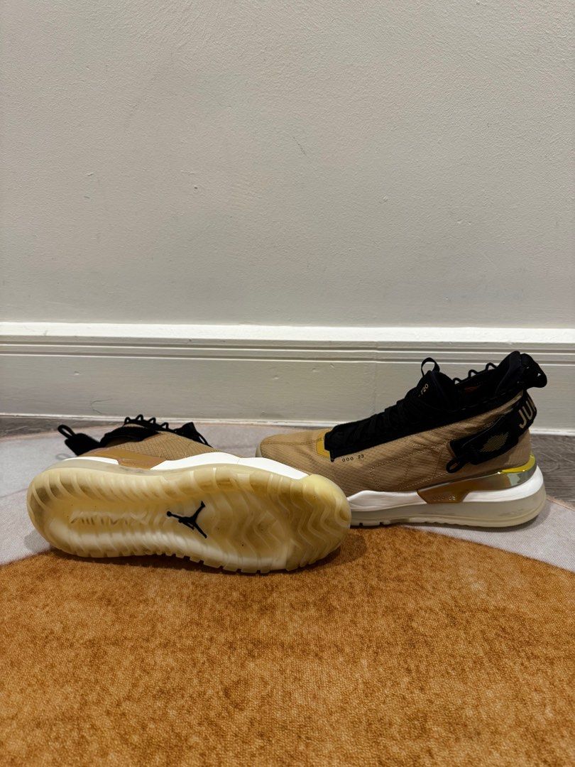 Jordan proto gold clearance