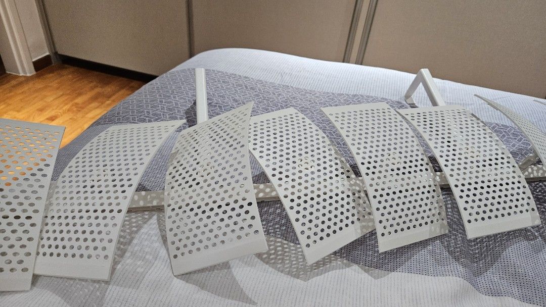 Aircon Diffuser (Category: Home Improvement Tools & Accessories) located in Singapore. Submitted by teddyloveshop (Listing ID 1326603287, Image 3). Description: as per images.