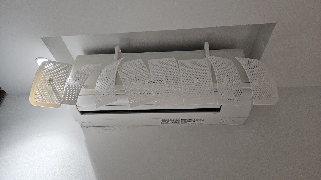 Aircon Diffuser (Category: Home Improvement Tools & Accessories) located in Singapore. Submitted by teddyloveshop (Listing ID 1326603287, Image 2). Description: as per images.