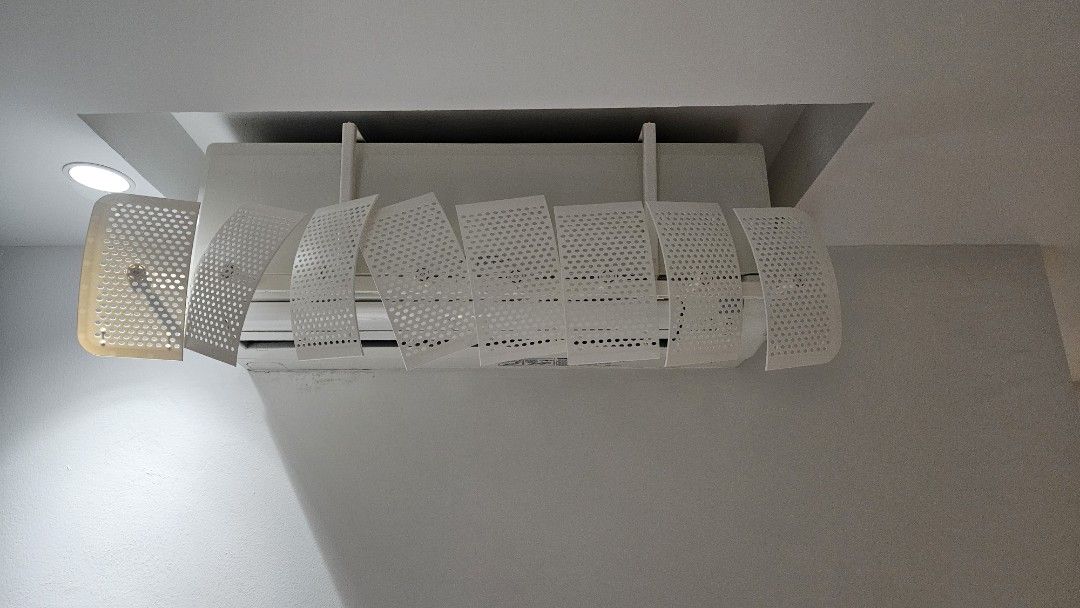 Aircon Diffuser (Category: Home Improvement Tools & Accessories) located in Singapore. Submitted by teddyloveshop (Listing ID 1326603287, Image 1). Description: as per images.