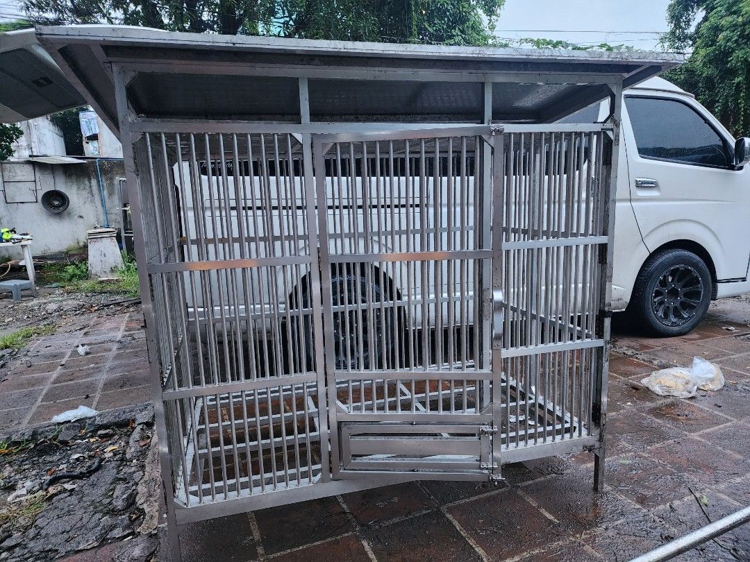 Aluminum dog cage 5ft height Pet Supplies Homes Other Pet Accessories on Carousell