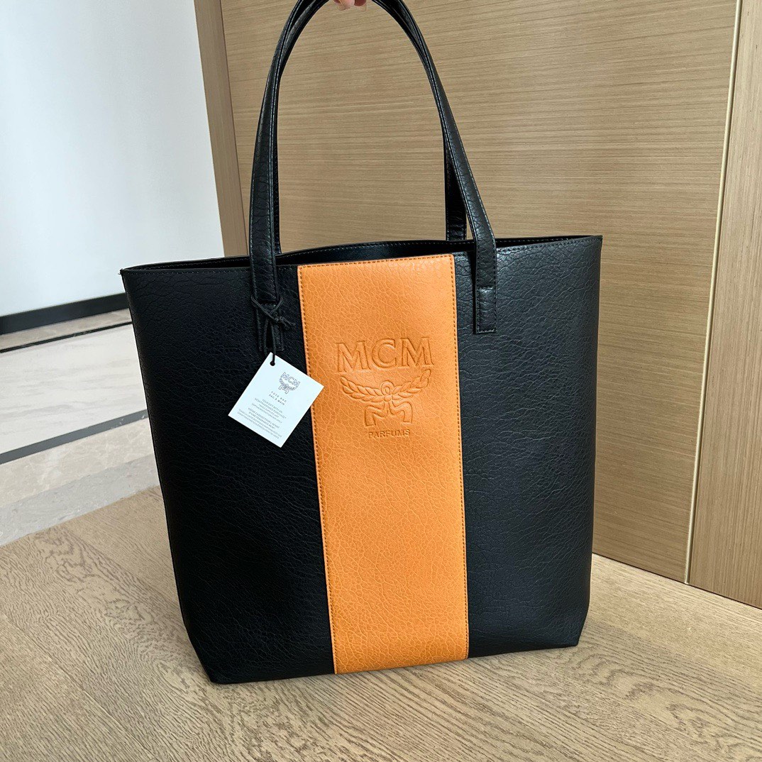Mcm gift bag 2025