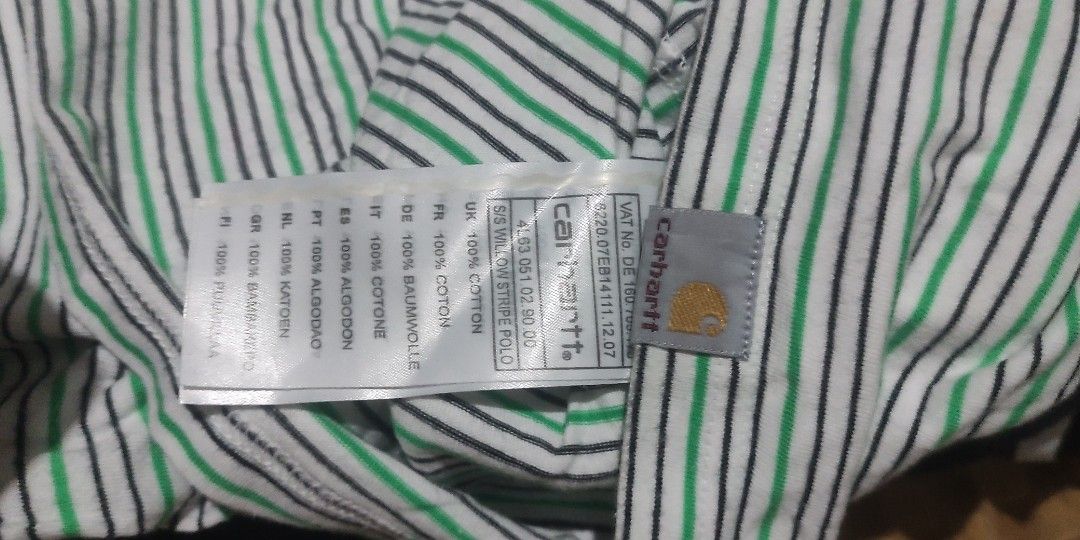 Carhartt Polo shirt (Category: Tshirts & Polo Shirts ) located in Inabanga. Submitted by once.twice (Listing ID 1326603975, Image 2). Description: Carhartt Polo shirt W20x28L color rate:9.5/10 issue: none good condition.