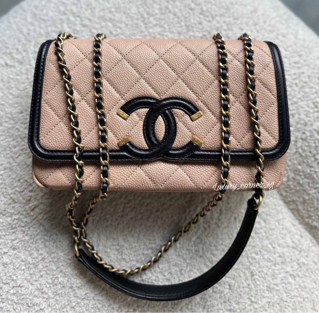 Chanel filigree flap top