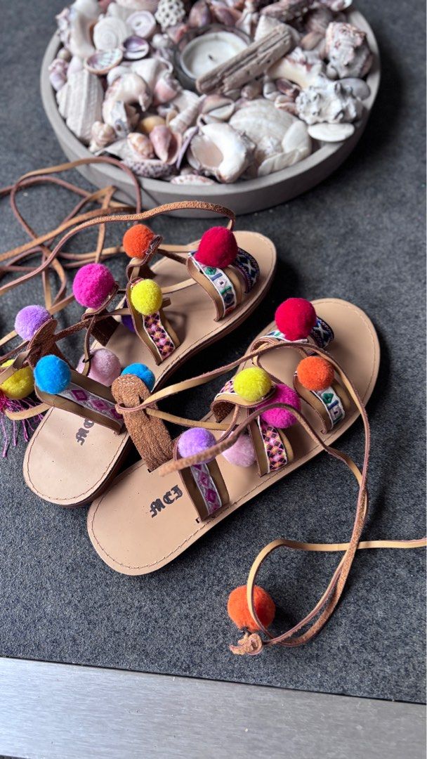 Pom pom flats new arrivals