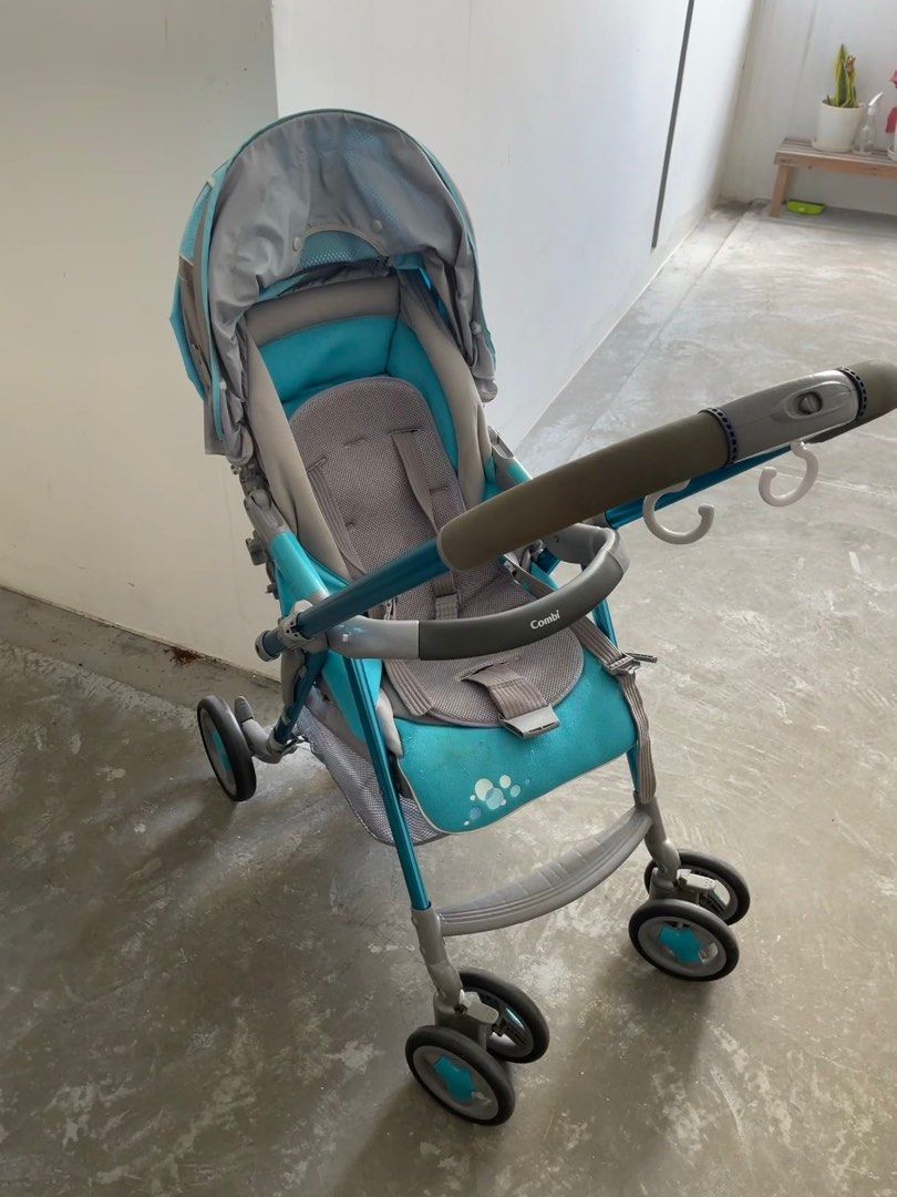 Combi urban walker stroller