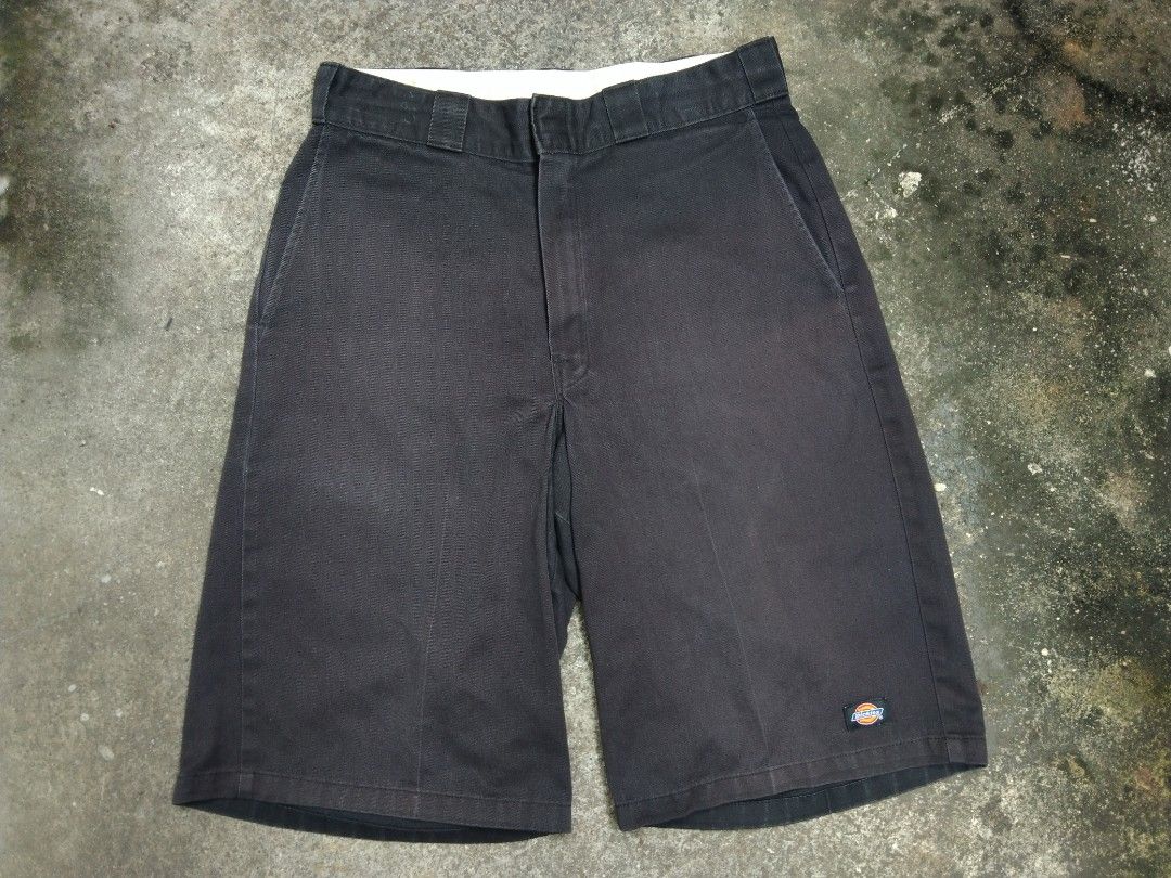 Dickies double patch (Category: Shorts) located in Manila. Submitted by jairus_clothing11 (Listing ID 1326577011, Image 1). Description: FOR SALE size width:32 length:25 leg opening:12 if I'm not online on the carousel pls direct message me on my fb page Jailina Clothing. thank you.