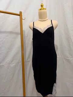 (Kategori: ) berada di . Dikirim oleh dp_dailywear (ID iklan 1326623140, Gambar 1). Deskripsi: .