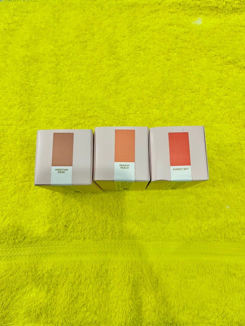 EM COSMETICS COLOR DROPS SERUM BLUSH (Category: Makeup) located in Manila. Submitted by luxeclassyshop (Listing ID 1326494494, Image 2). Description: Available 10 ML Variants: - Venetian Rose - Peachy Peach - Sunset Sky.