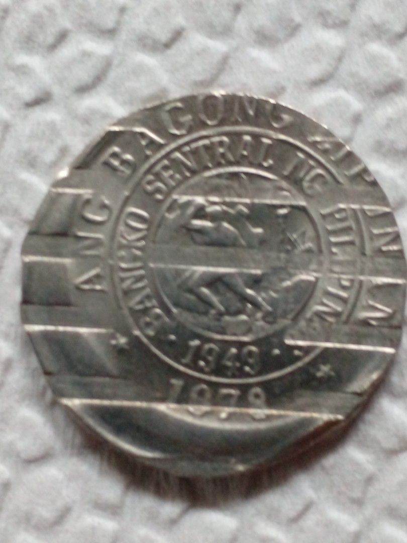 ERROR COIN, 25 sentimo Juan Luna yr 1978 (Category: Looking For) located in Calamba. Submitted by wiseriver_4ef513 (Listing ID 1326618570, Image 1). Description: 25 Sentimo Error Coin, obverse and reverse double strike error and off center JUAN LUNA yr 1978.