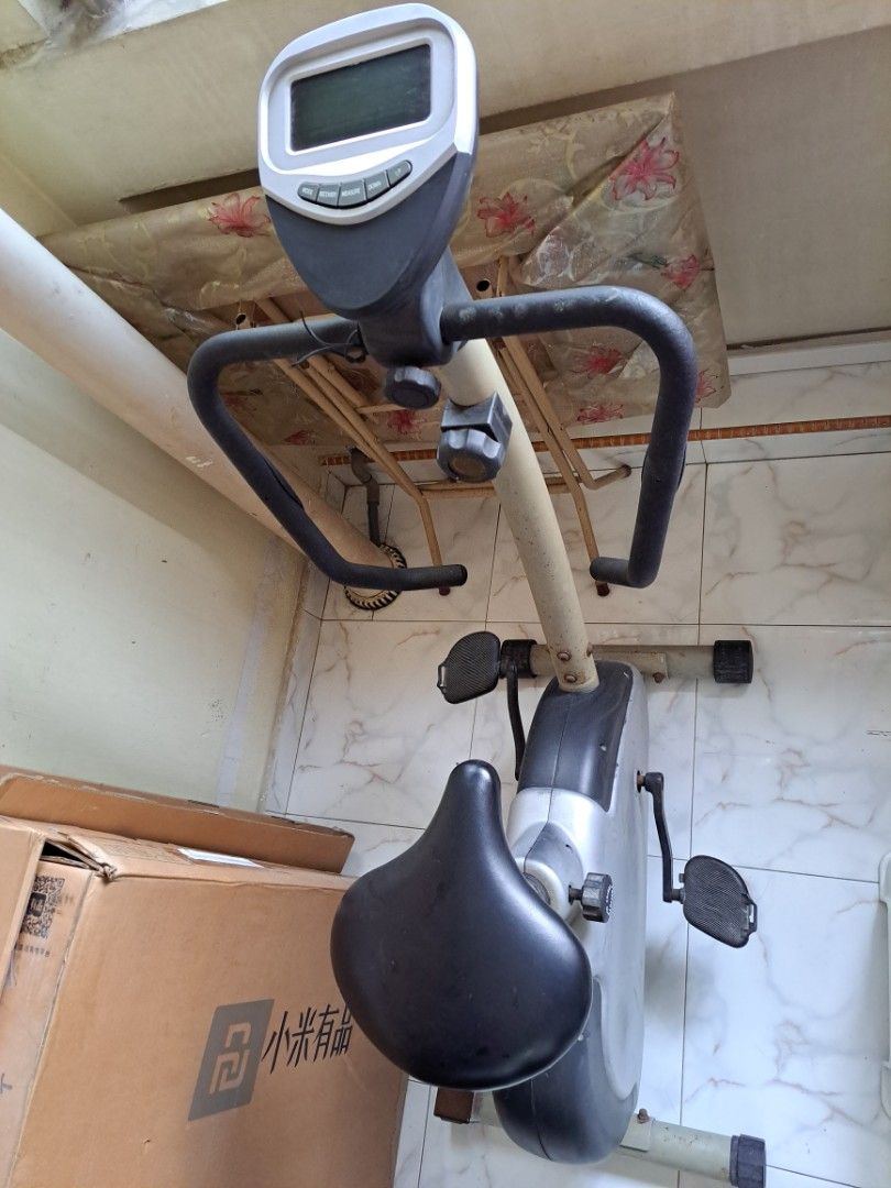 Exercize Machine Cycle Cycling Peddle Leg Training (still working ...