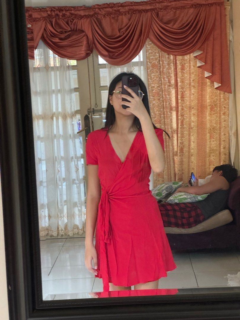 Forever 21 red wrap dress outlet