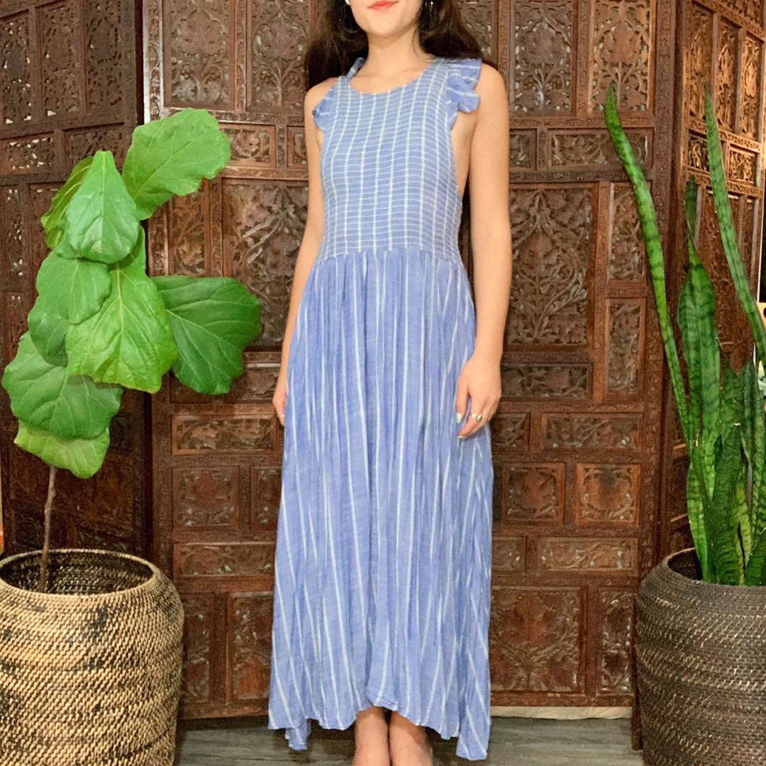 Free People Chambray Butterflies Midi Dress Women S Blue White Stripe Smocked Women s Fashion Dresses Sets Dresses on Carousell