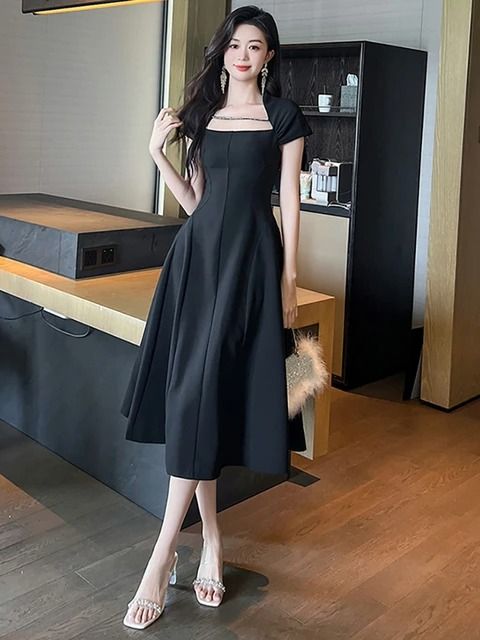 sachin and babi light blue dress Inspirasi Dress Hitam Elegan untuk Kondangan Agar Tampil Memukau