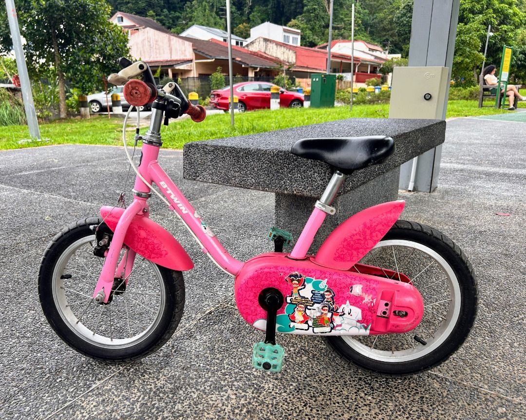 Heavily Used Girls Kids Bike Btwin 14 inch 500 3 5 years Pink