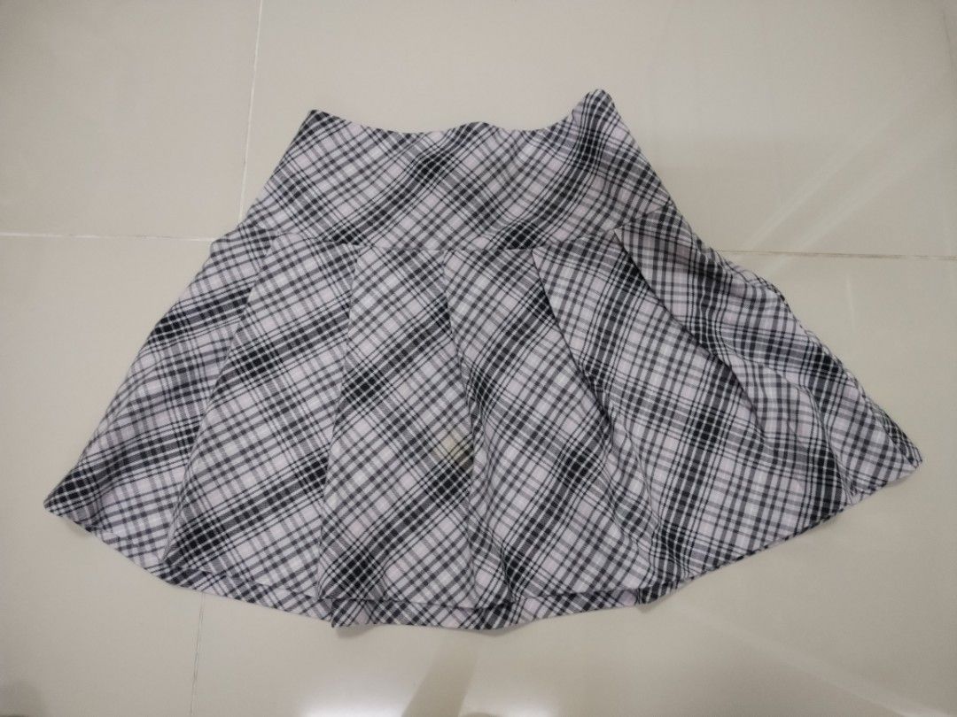 H&m divided skirt clearance
