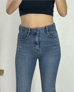 (Category: ) located in . Submitted by escolar (Listing ID 1326636267, Image 1). Description: .