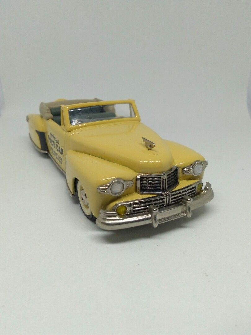 Modèle Réduit Lincoln Continental Pace Car Au 1/43 - Marque Buby - Collector's Classics - Occasion
