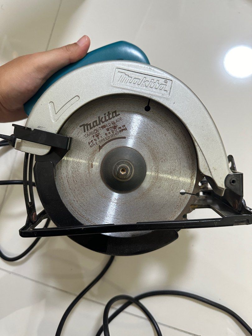 Makita 5606b shop