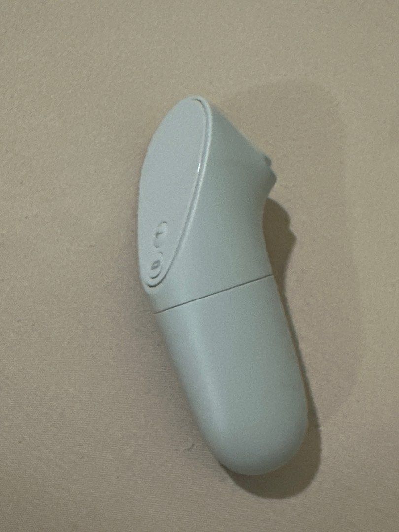 OCULUS GO Standalone VR 64GB (Category: Other Gadgets) located in Marikina City. Submitted by kjy01119837160 (Listing ID 1326620633, Image 3). Description: Oculus Go Comes with Box Condition is good like new. Still covered in plastic. Rfs: was a gift but not using it .