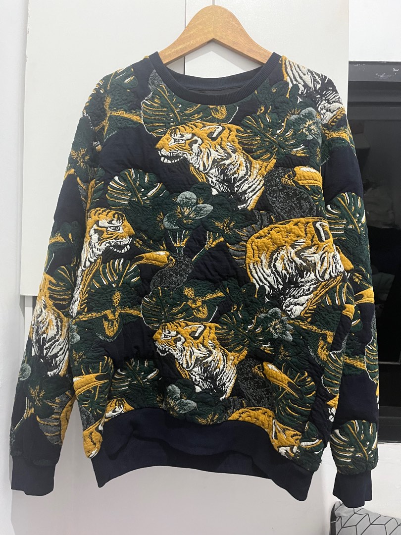 RARE ZARA MAN TIGER SWEATER MOTIF TIMBUL Fesyen Pria Pakaian Atasan di Carousell