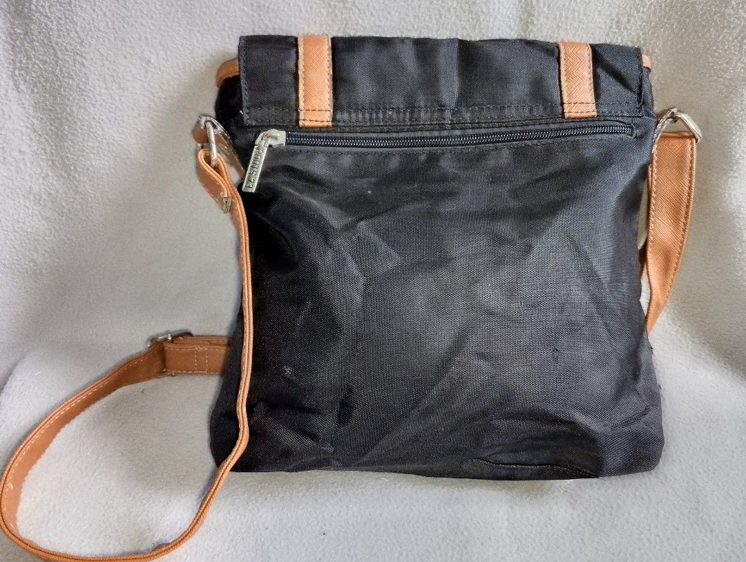 ROOTS 73 CROSSBODY BAG