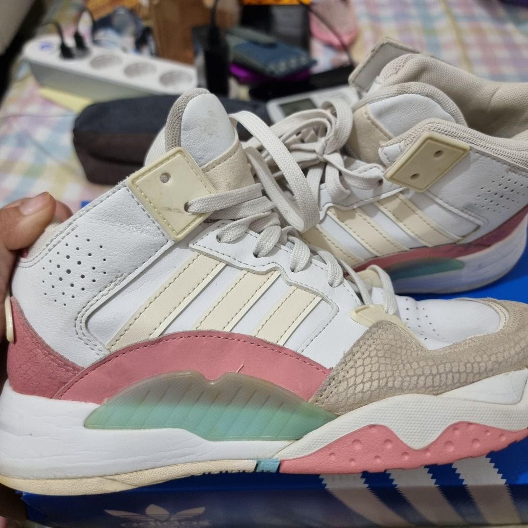 Sepatu basket adidas wanita cheap