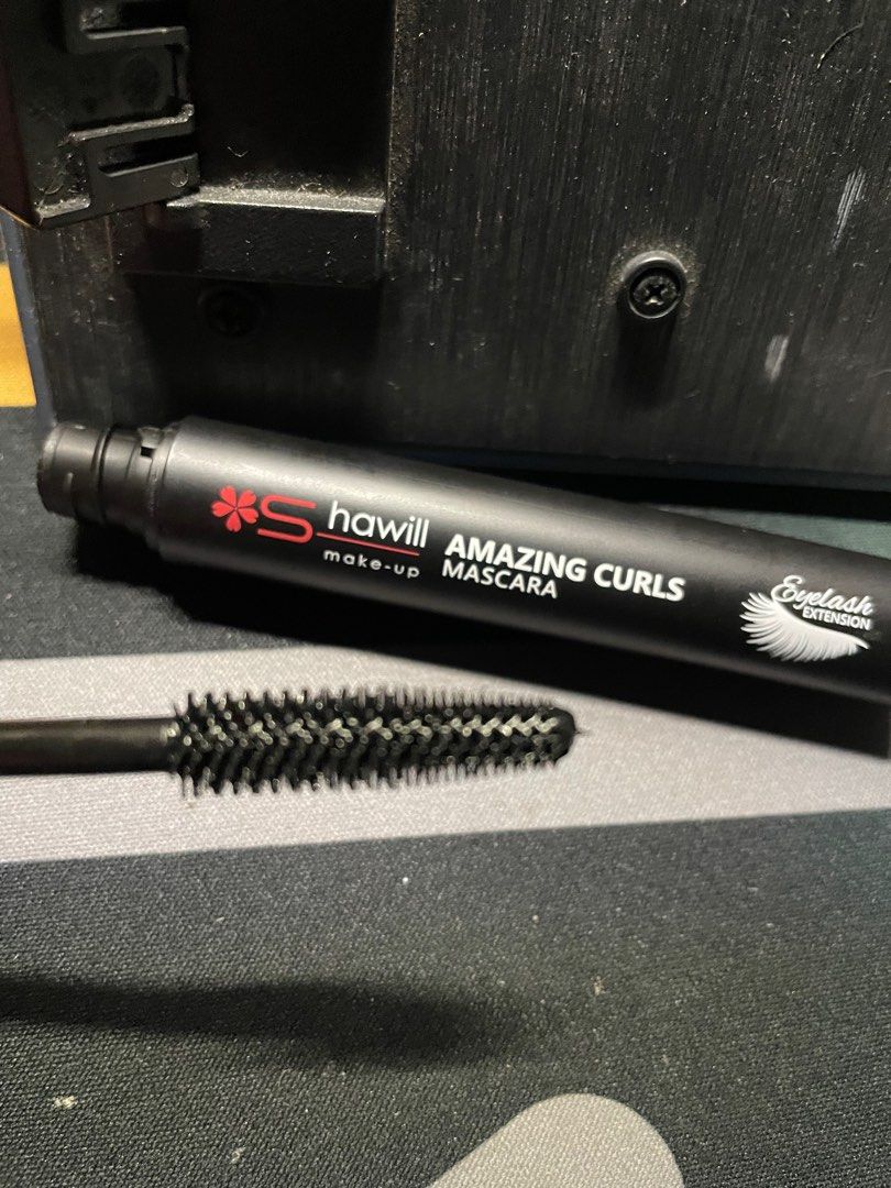 Shawill Amazing Curls Mascara (Category: Makeup) located in Cainta. Submitted by jayds (Listing ID 1326612055, Image 1). Description: bought for an upcoming event waterproof smudge proof used thrice to test on my eye lashes since I have super sensitive skin did not experience eye irritation magaan sa pilikmata when I used this to practice on my eyelashes, I kept the tube closed with a tissue to avoid drying the product inside .