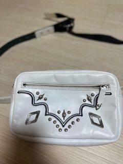 由 miniq. (刊登 ID 1326606103，圖片 1) 提交，位於 的 (類別：)，說明：。