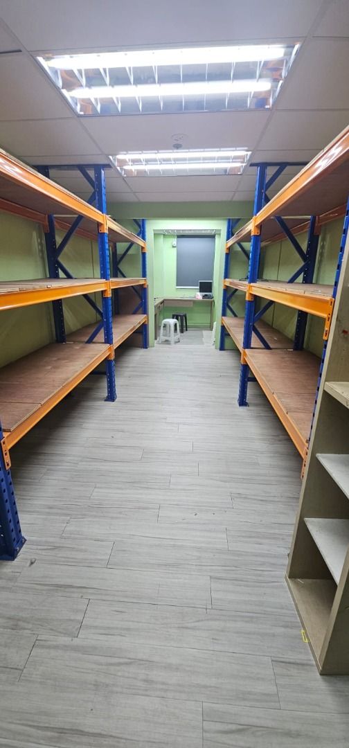 Used Racking /Heavy Duty Racking (Category: Shelves, Cabinets & Racks) located in Singapore. Submitted by akmerchandiser (Listing ID 1326530714, Image 3). Description: *Hi, we just move on to different place, so we would like to sell all installed heavy duty rack. *Price can negotiable *Most welcome to overview the place *Blue Upright, Orange beam, All high tensile steel. The platform flooring is "perforated galvanize steel plank *Please clink th