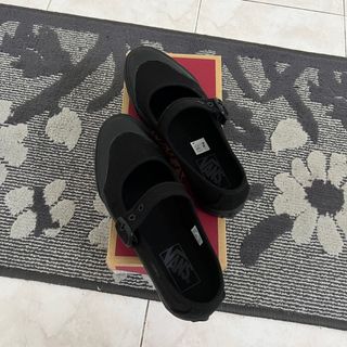 (Category: ) located in . Submitted by preloved_naa12 (Listing ID 1326498223, Image 1). Description: .