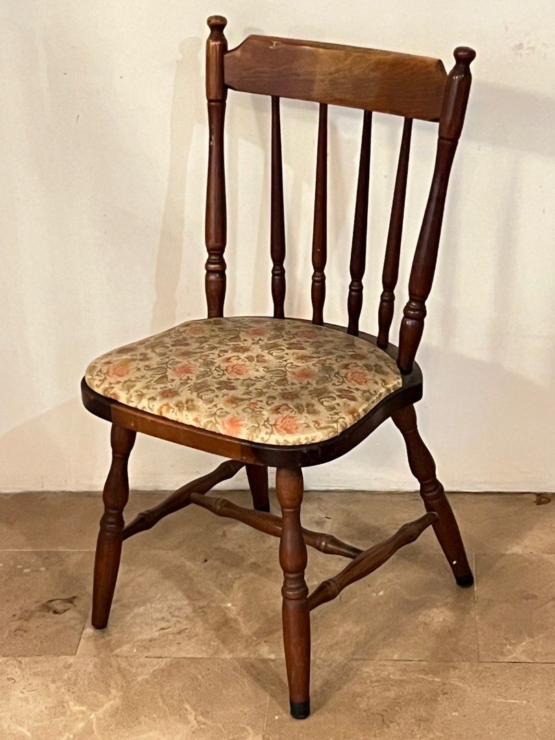 Vintage rustic chair (Category: Chairs) located in Quezon City. Submitted by fishonsand (Listing ID 1326545267, Image 3). Description: Farmhouse feels. Cottagecore. Grandma floral print. Partially opened plastic covering the seat. Quite heavy and hefty. Pick up at Batasan QC.