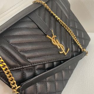 (Category: ) located in . Submitted by pamana88fashionboutique (Listing ID 1326471400, Image 1). Description: .