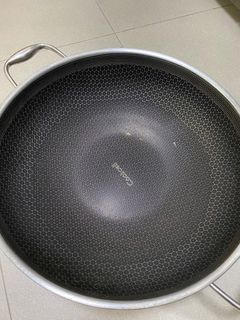 (Category: ) located in . Submitted by trustworthy8 (Listing ID 1326740158, Image 1). Description: .
