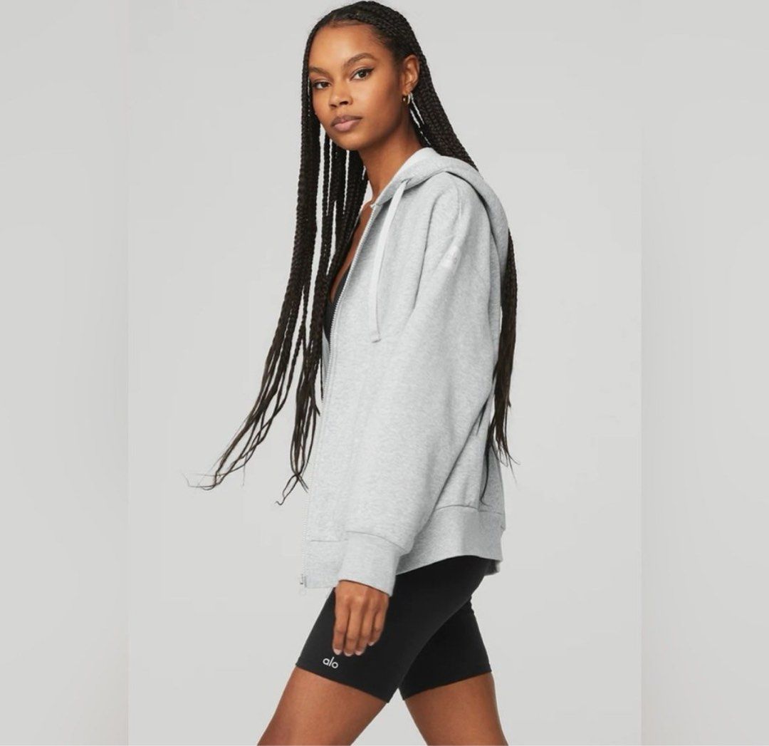 ALO Yoga Everyday Full Zip Hoodie in Athletic Heather Grey | size S (Category: Activewear) located in Quezon City. Submitted by flourency (Listing ID 1326704577, Image 2). Description: New without paper tag. Pit to pit: 20.5 inches Length: 25.5 inches Firm - Unless getting two or more. Loc / Meet up: ADMU / UPTC / Rockwell .
