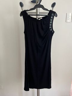 (Category: ) located in . Submitted by raid.my.closet (Listing ID 1326733344, Image 1). Description: .
