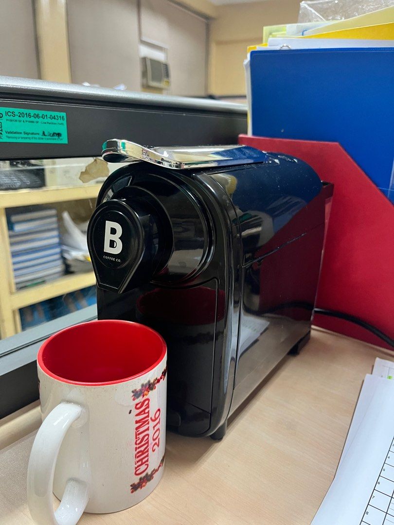 B Coffee Co Freshman with Box (Category: Coffee Machines & Makers) located in Pasig City. Submitted by juhai09 (Listing ID 1326796598, Image 1). Description: Like new B Coffee Machine RFS: Switching to Espresso Maker.