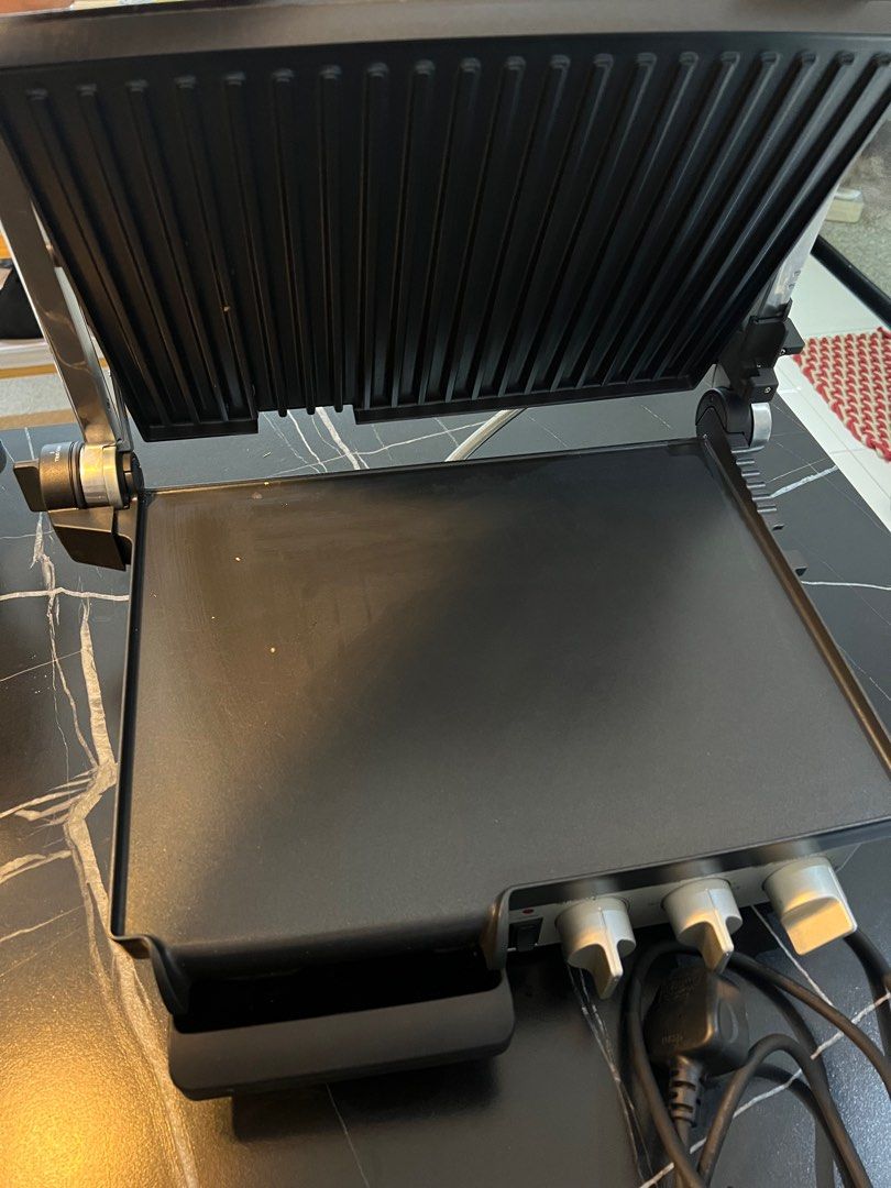 Breville Die cast Professional Grill 2400w 800grex