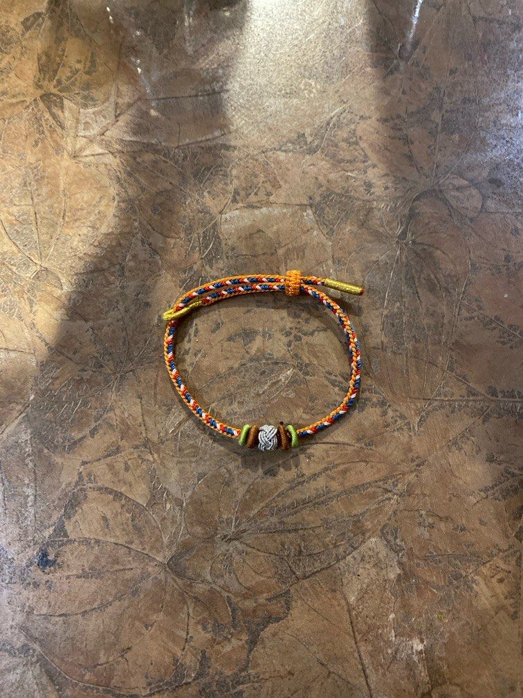 Cham Bracelet String (Category: Bracelets) located in Kota Kinabalu. Submitted by kkk5796 (Listing ID 1326790999, Image 1). Description: Charm Bracelet String .