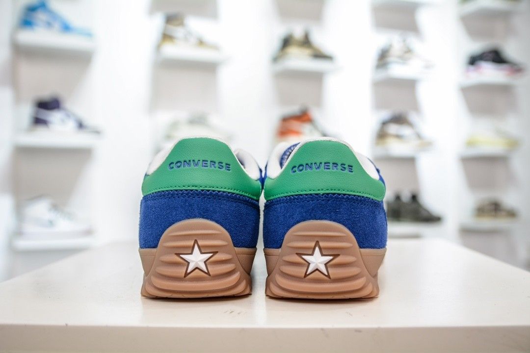 Vivid blue converse 2025