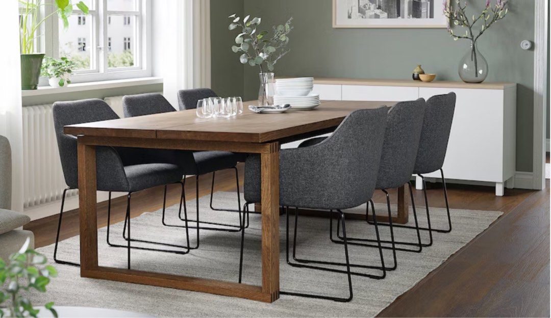 Dining Table (Category: Tables & Sets) located in Singapore. Submitted by niuniu112233 (Listing ID 1326747749, Image 2). Description: Dinning Table, oak veneer brown stained, 220x100 cm.