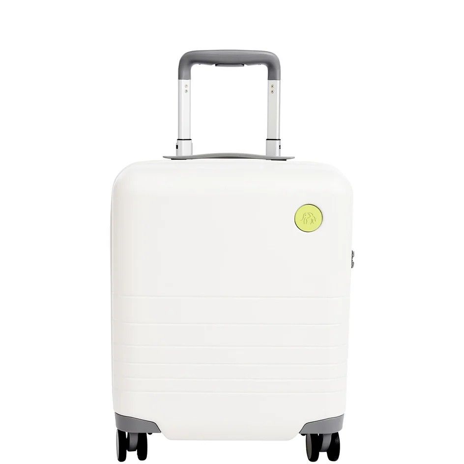 Drunk Elephant Trunk 4.0 Luggage (Category: Luggage) located in Manila. Submitted by lachinitasph_ (Listing ID 1326760456, Image 1). Description: drunk elephant monos lugagge needs cleaning to look bnew - barely used Monos x Drunk Elephant Monos Luggage says they use the same grade of material as luxury luggage brands but because they sell direct, rather than through retailers, they can sell it for hundreds less helping tags: samsonite rimowa tum