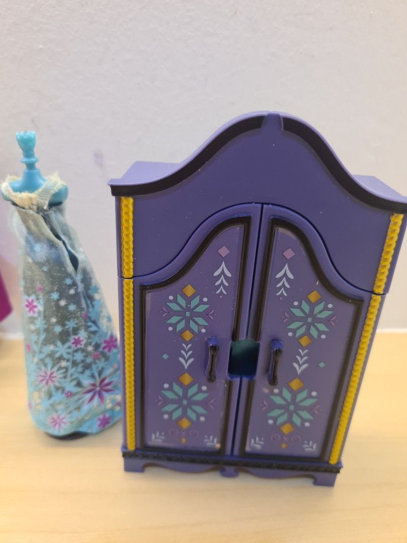 Elsa Wardrobe Set Hobbies Toys Toys Games on Carousell