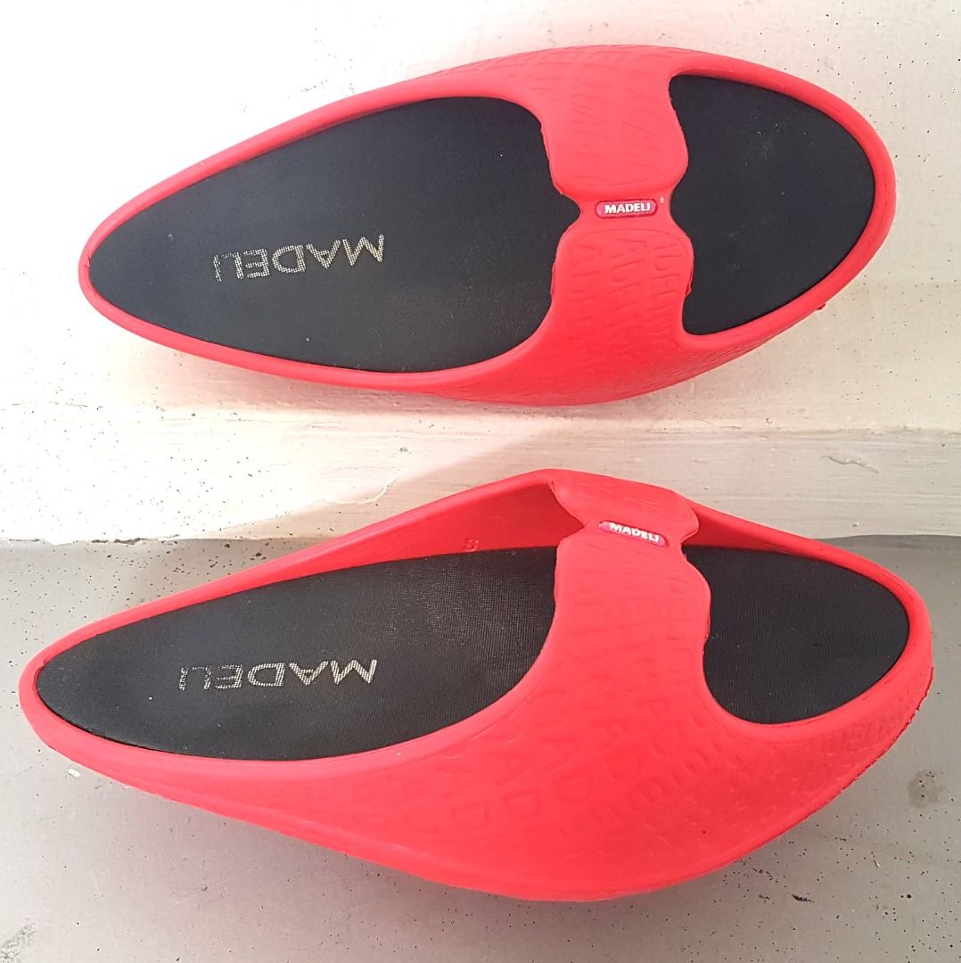Exclusive MADELI Body Shaping Clogs Balance Slippers Size SMALL US 7 UK 5 CM 24 EU