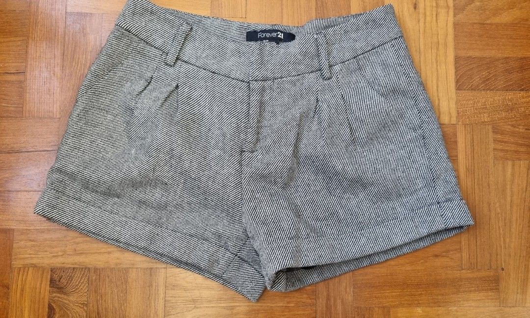F21 tweed low rise shorts with belt loop